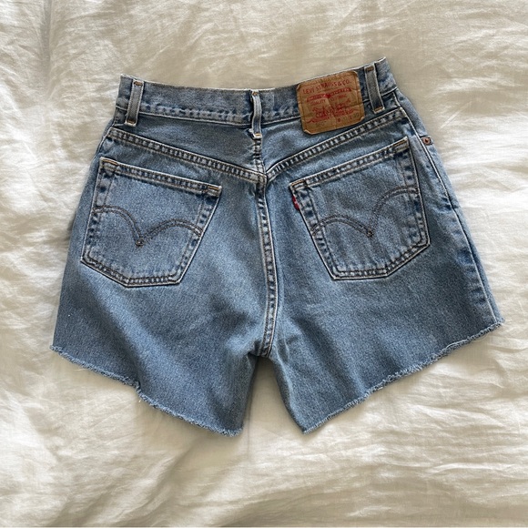 Vintage Levi’s Shorts - Picture 1 of 5